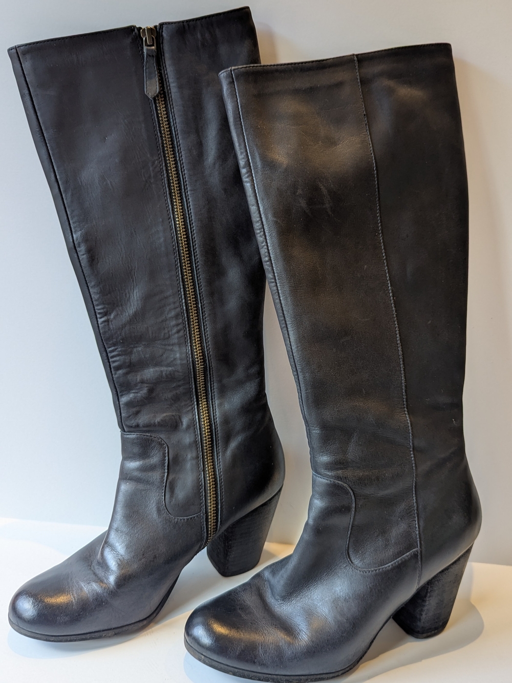 Black Leather Knee-High Women's Boots